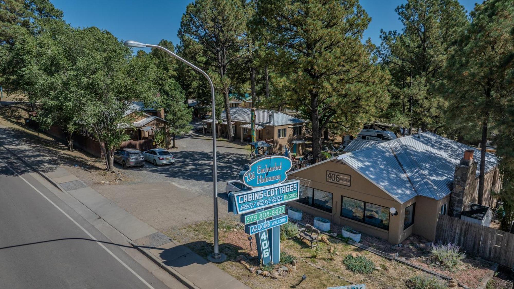 Enchanted Hideaway Cabins And Cottages Ruidoso Εξωτερικό φωτογραφία
