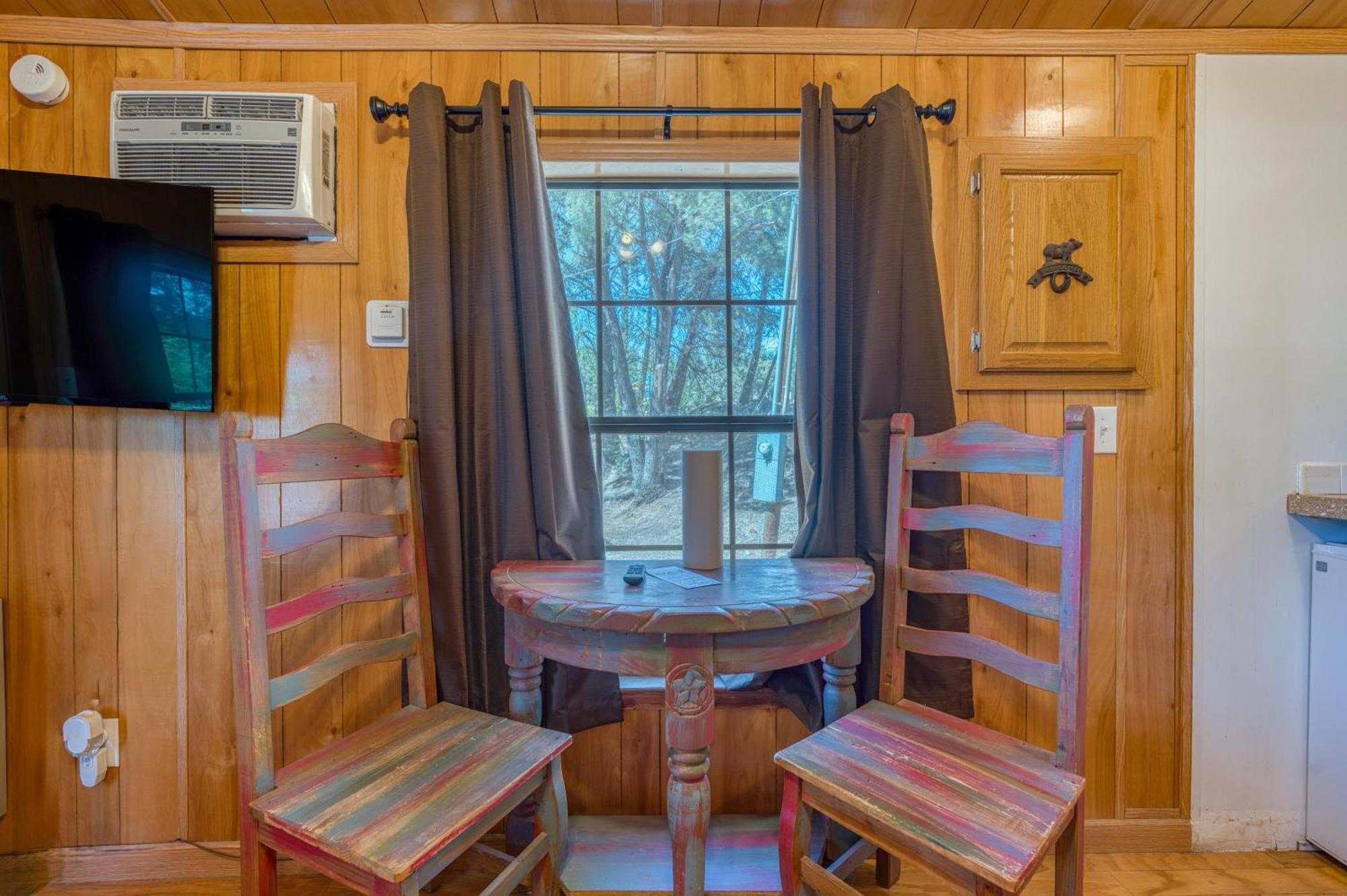 Enchanted Hideaway Cabins And Cottages Ruidoso Εξωτερικό φωτογραφία
